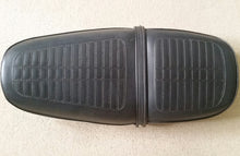 Load image into Gallery viewer, 1974 Honda CB250 Original seat