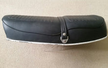 Load image into Gallery viewer, 1974 Honda CB250 Original seat